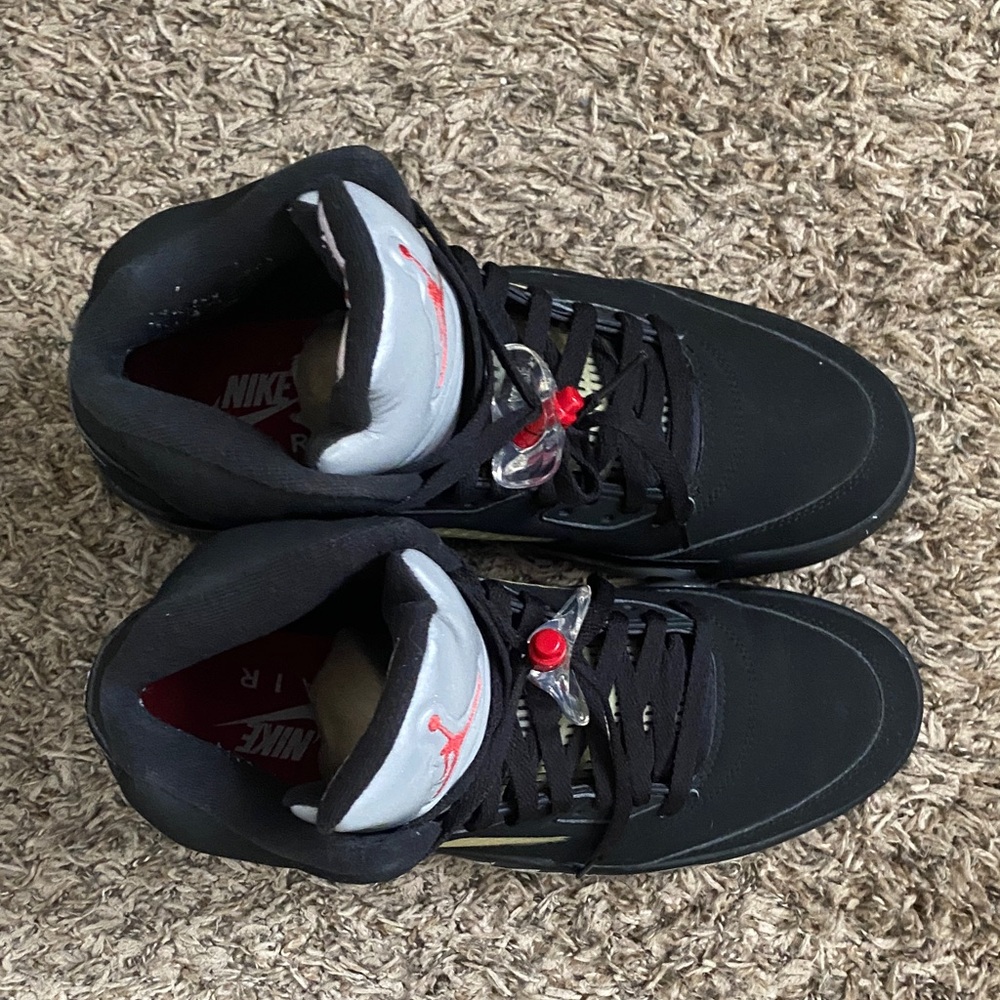 Air Jordan Retro 5 Sneakers - 2016 - Picture 2 of 12